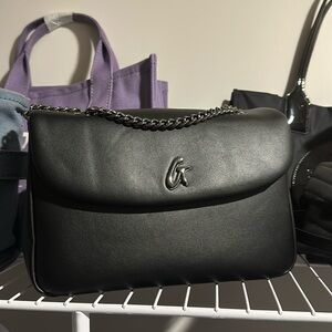 Glamaholics Medium Flap-Bag ✨